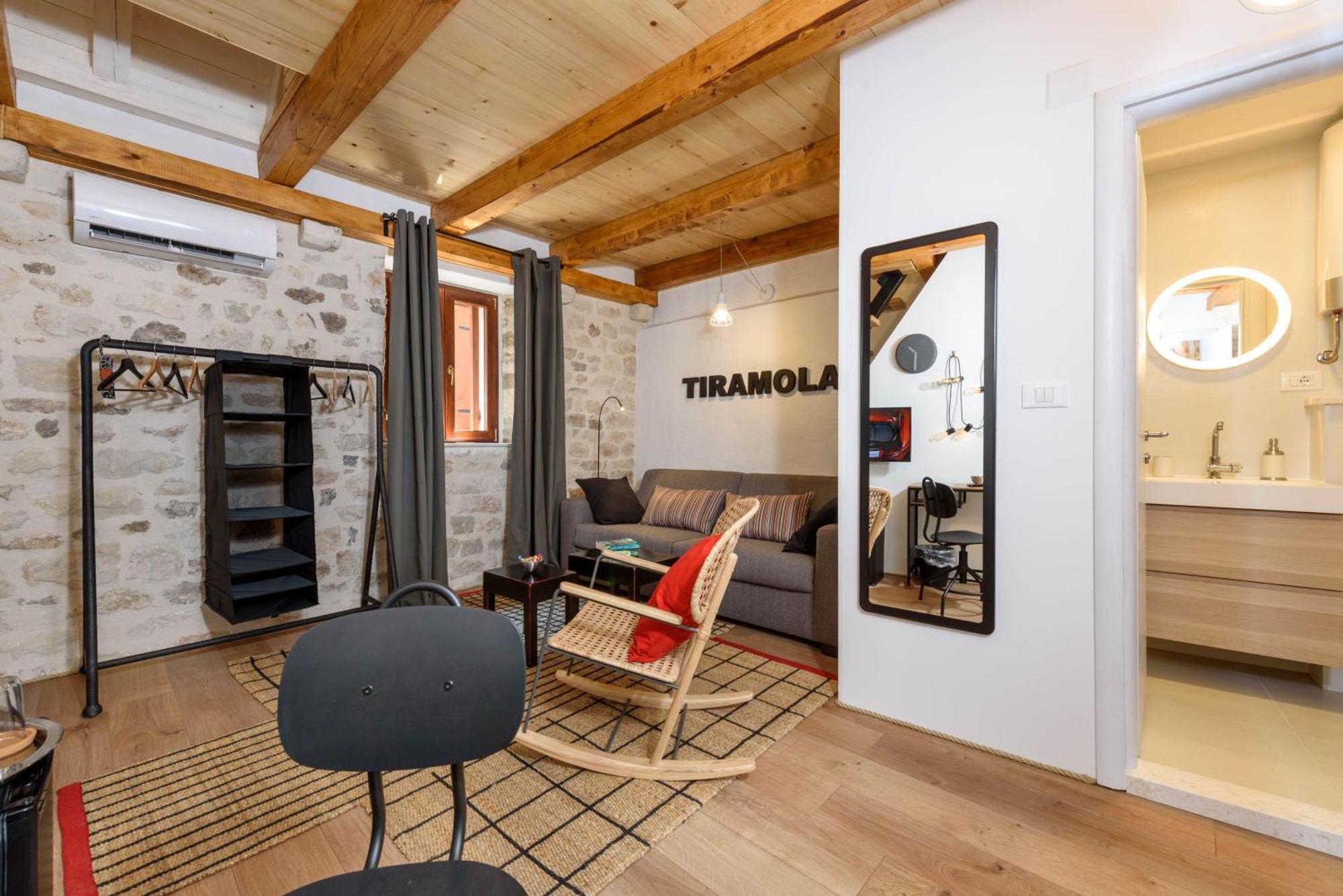 Apartments & Rooms Tiramola - Old Town Trogir Quarto foto