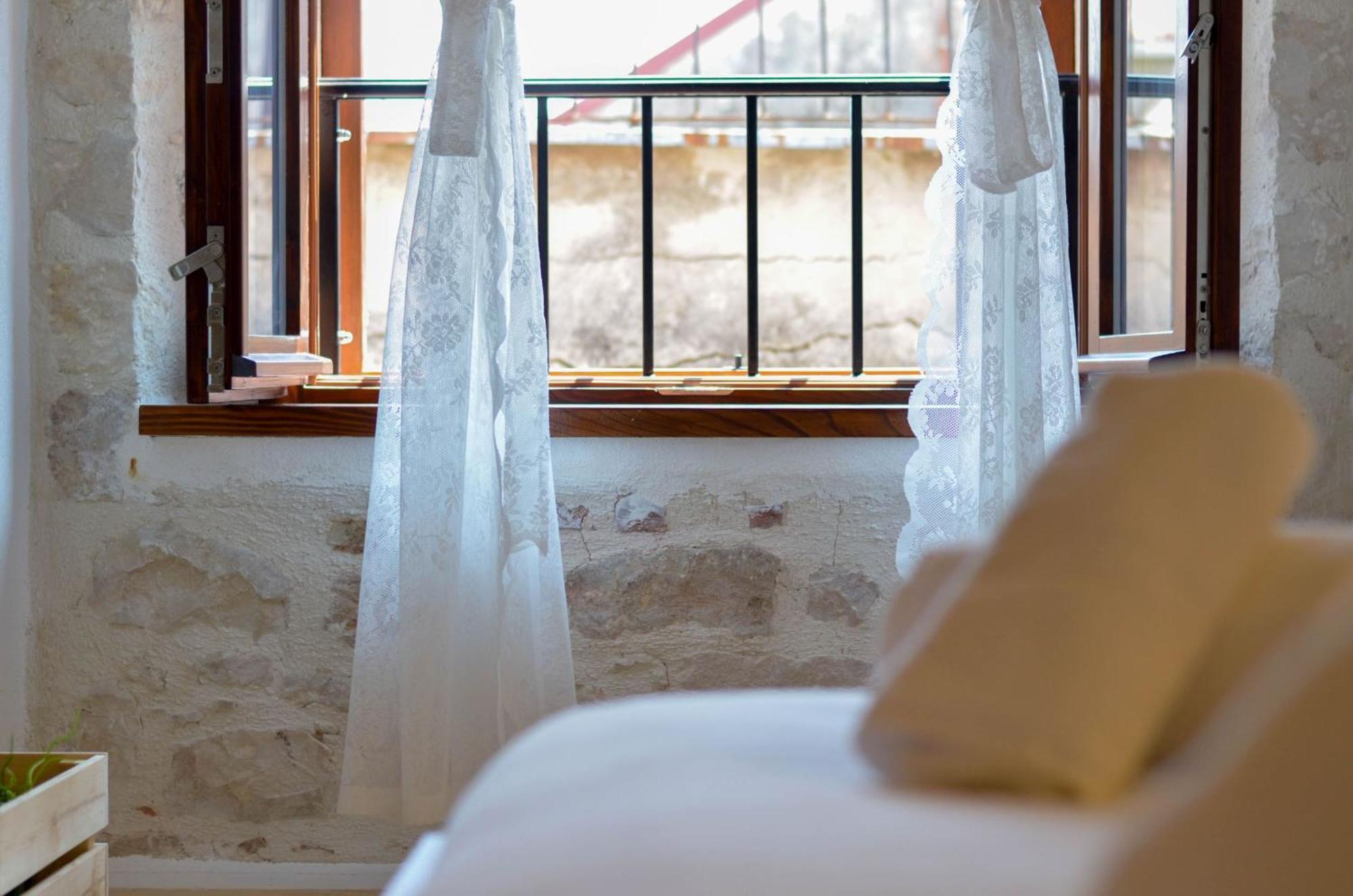 Apartments & Rooms Tiramola - Old Town Trogir Quarto foto